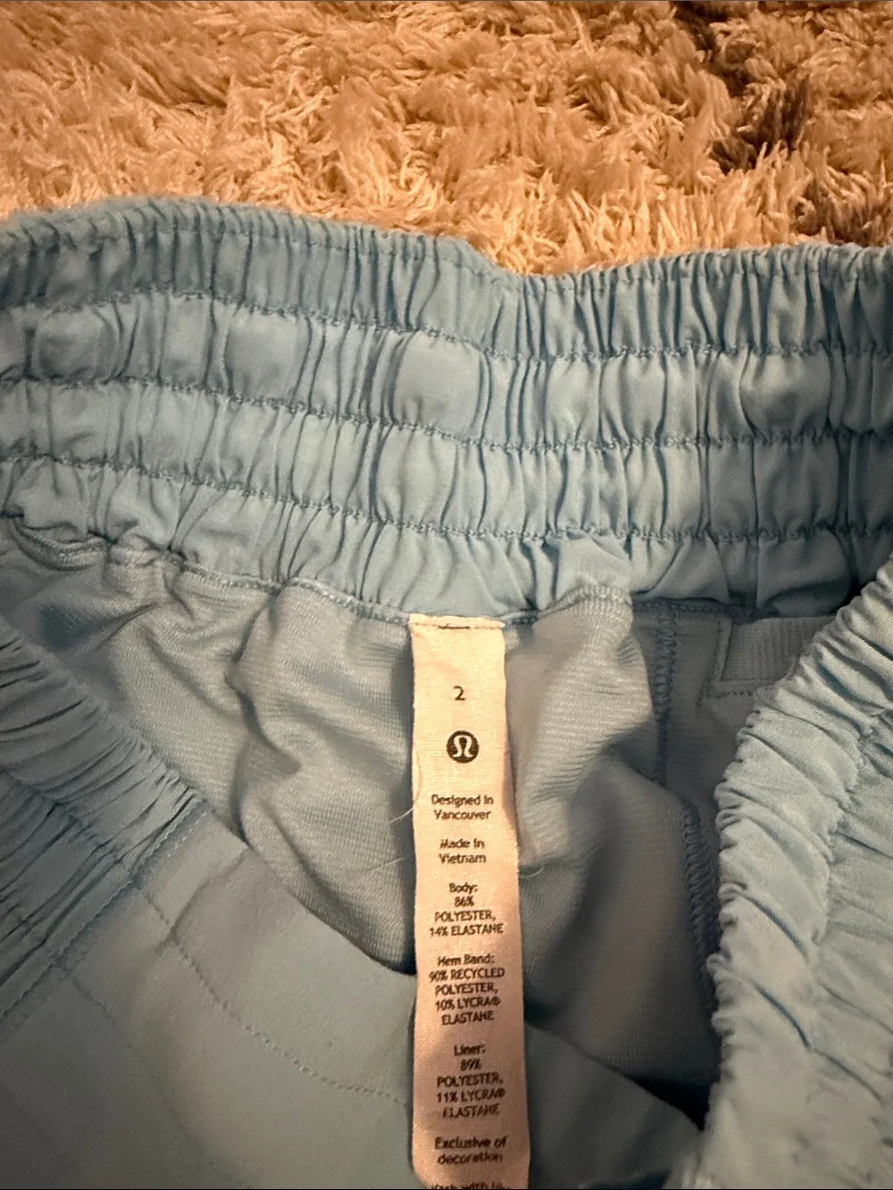 lululemon athletica Sky Blue hotty hots in size 2